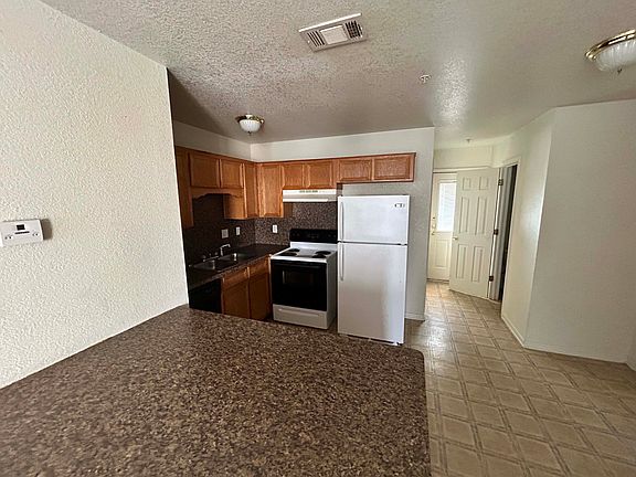 2nd image of 1010 Lansberry Ct APT C