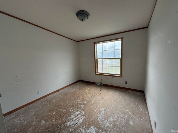 1895 E 800 S, Claypool, IN 46510