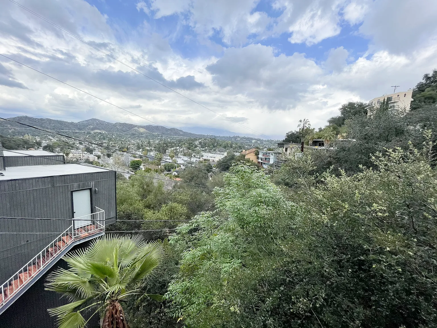 2 bed, 1065 sqft, $4,600 — Photo 3