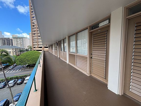 4th image of 1720 Ala Moana Blvd #B-503