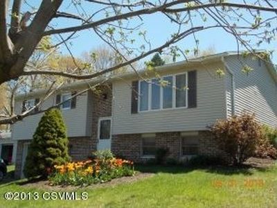 5922 Park Rd, Selinsgrove, PA, 17870