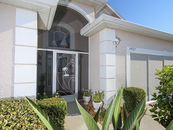 3rd image of 24727 Buckingham Way