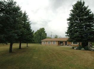 411 E Square Lake Rd, Troy, MI 48085