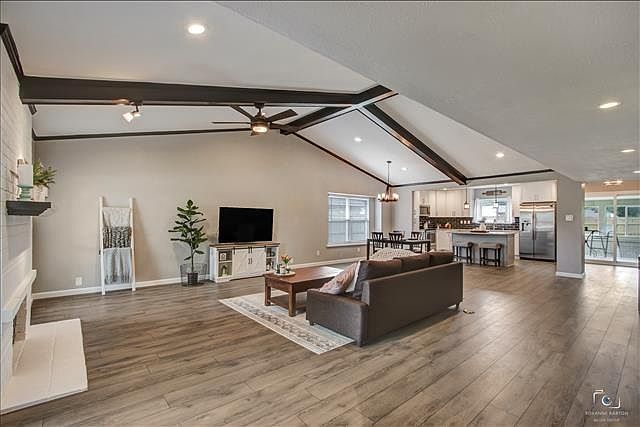 1st image of 6605 Macintosh Dr