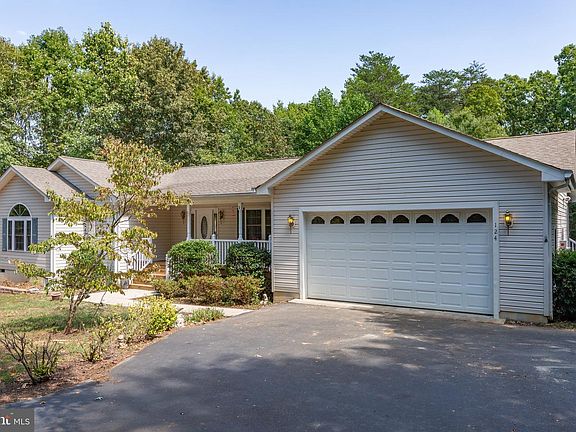 3rd image of 124 Tall Pines Dr #81