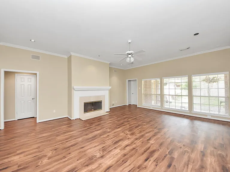 16710 Colony Terrace Dr — Photo 33