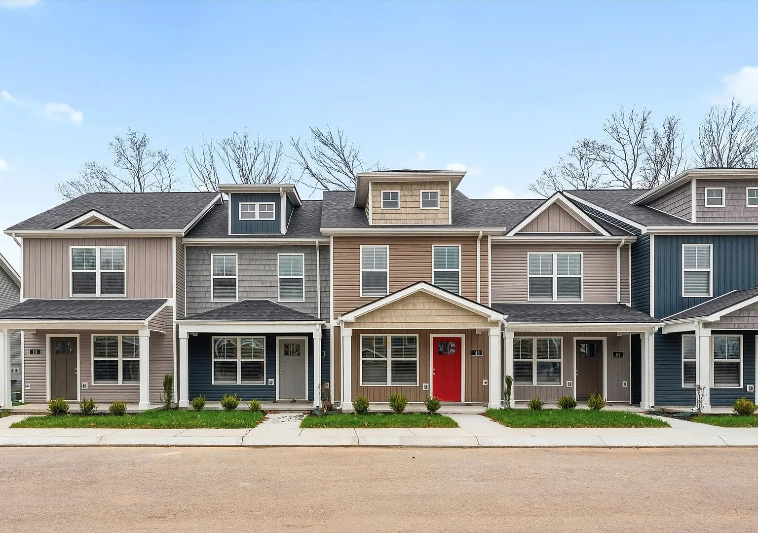 Beautiful New Construction Town Home — Photo 1