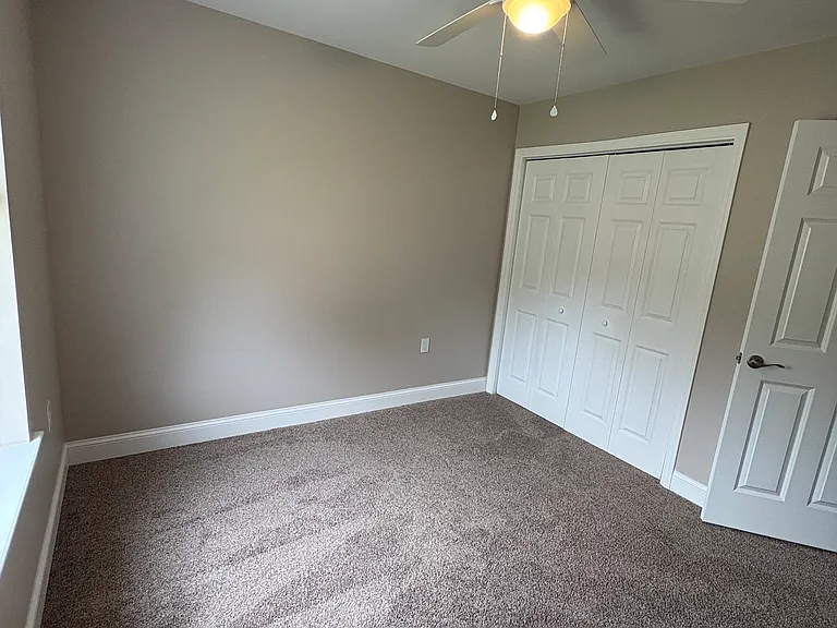 109 S Pine St — Photo 16