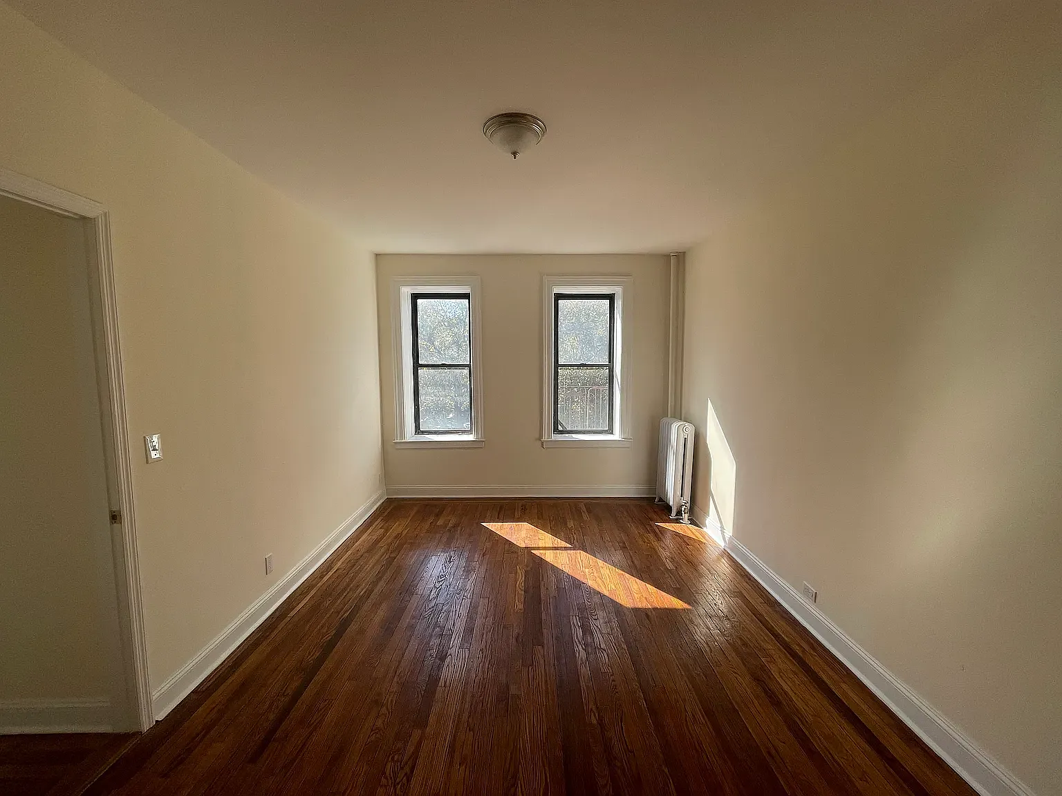 191 East 17th Street — Photo 3