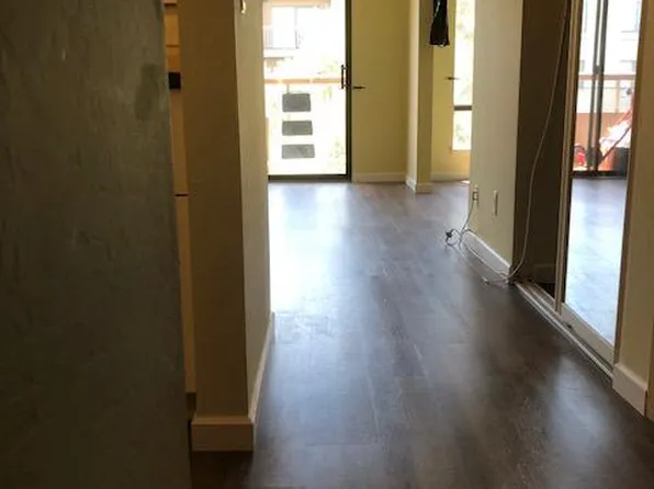360 N Civic Dr APT 406, Walnut Creek, CA 94596