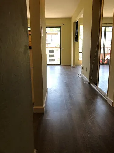 360 N Civic Dr #406 Photo 1