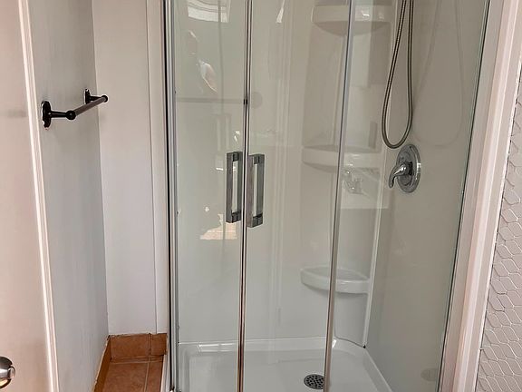 5th image of 31 Orchard St #2