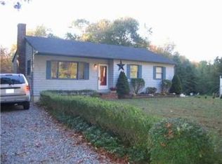 41 Stewart Rd, Pawcatuck, CT 06379