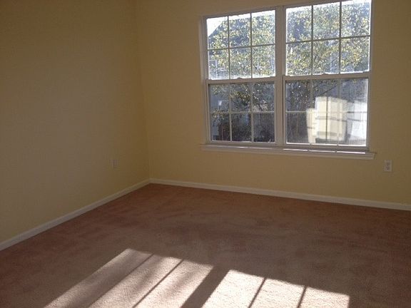 4th image of 54 Victoria Dr #1154