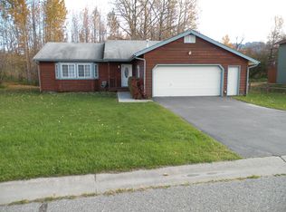 1045 N Coville Ln, Palmer, AK 99645