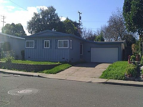 1st image of 366 Markham Ave