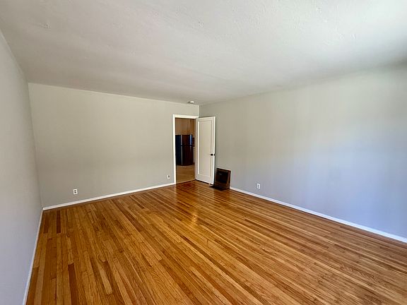 2nd image of 1188 Davis St