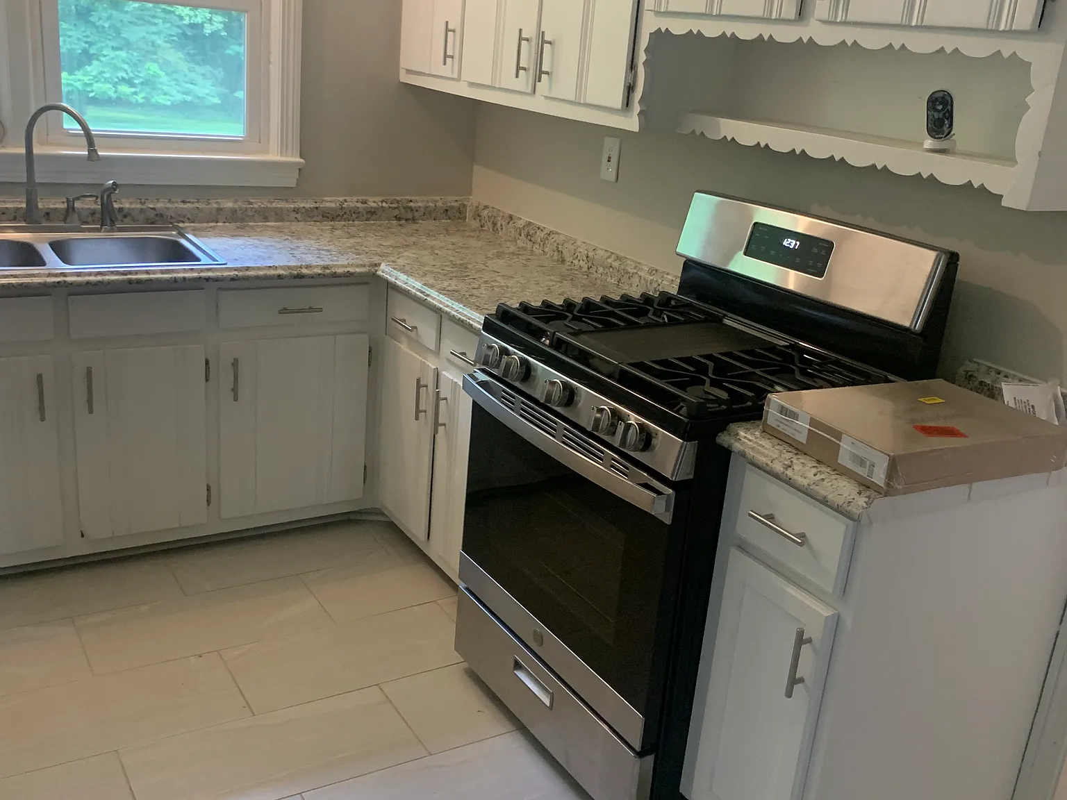 3 bed, 1577 sqft, $1,900 — Photo 3