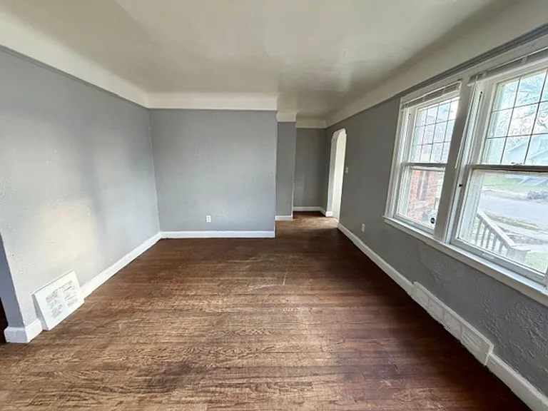 14590 Ardmore St — Photo 7