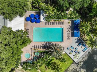 10X Naples, Naples, FL 34109