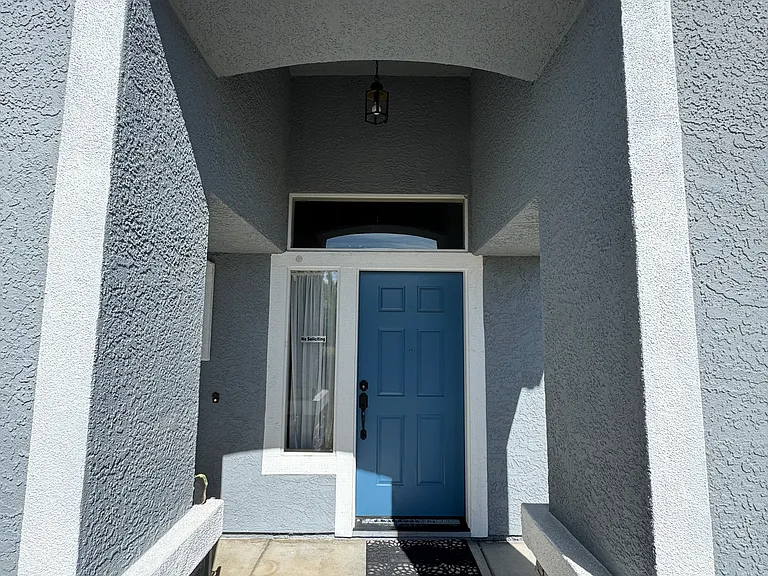 1370 Kerslake Cir — Photo 3