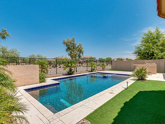 3rd image of 10828 W El Cortez Pl