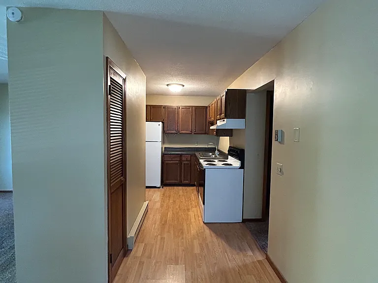 205 Mooers Ave SE #2 — Photo 3