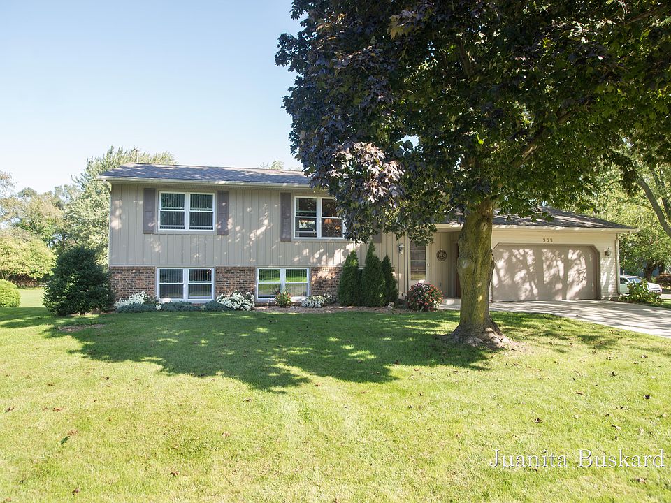 1st image of 939 E 12th St