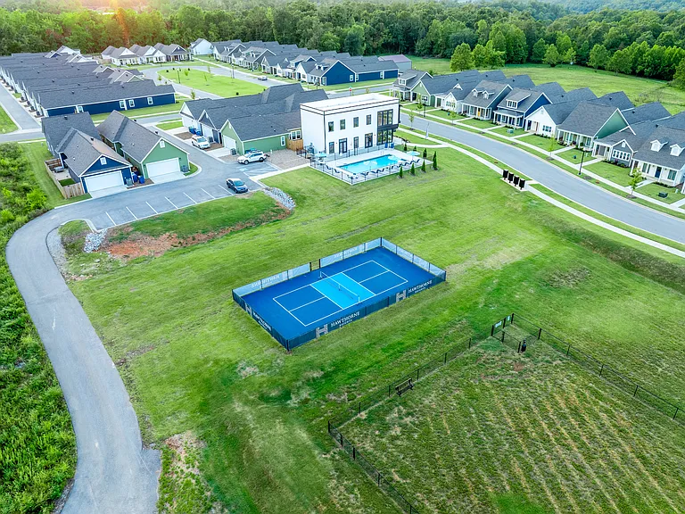 812 NE Heights Ln — Photo 13
