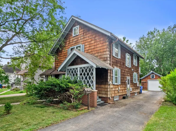 1729 N Oneida St, Appleton, WI 54911