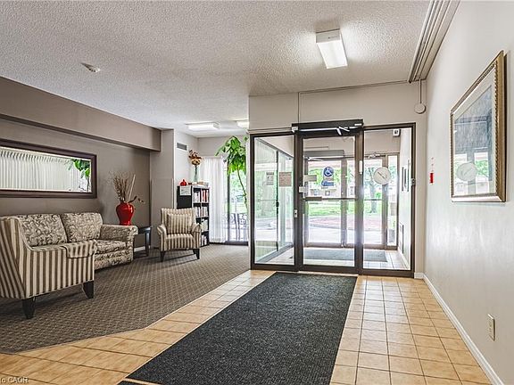 2nd image of 180 Limeridge Rd W #103