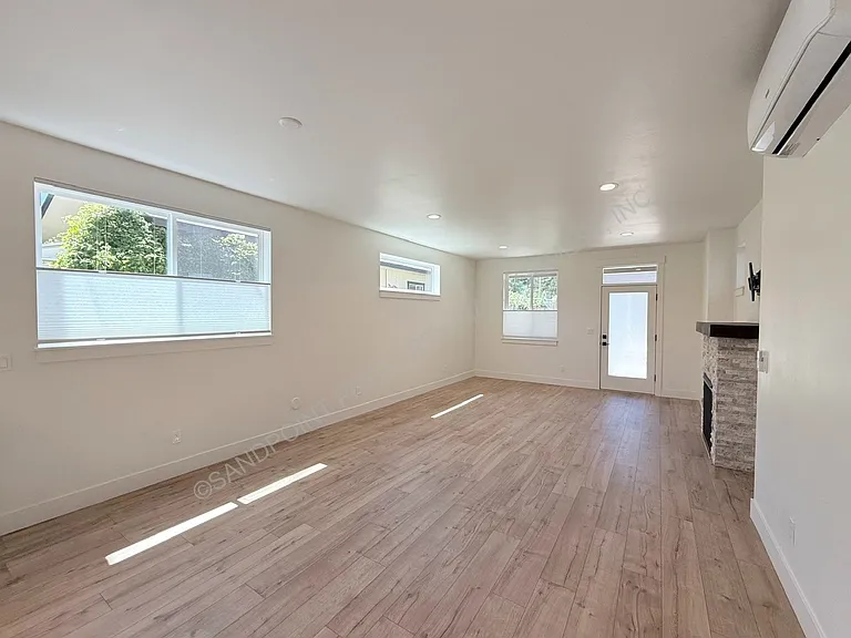 655 Oak Ave — Photo 9