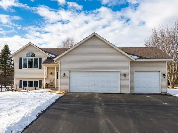 602 Summerfield Cir, Hudson, WI 54016