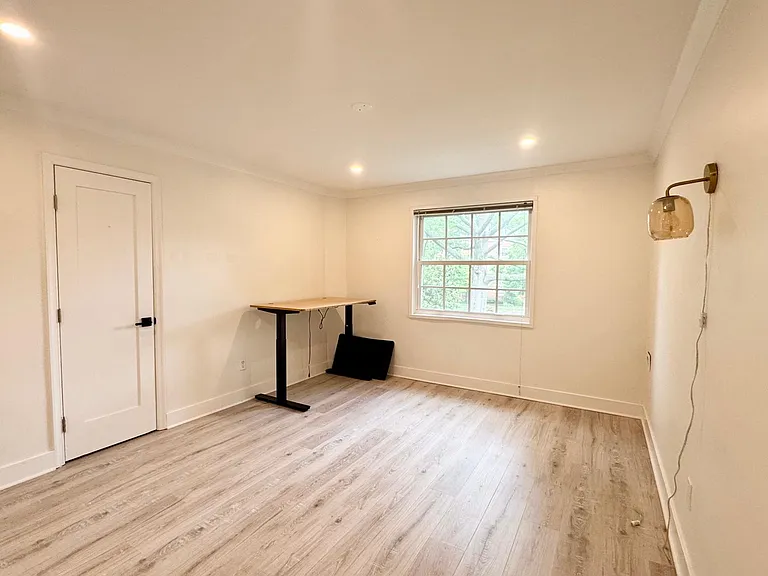 1718 W Abingdon Dr #202 — Photo 16