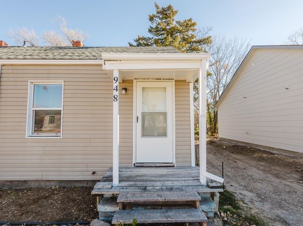 wichita-kansas-443189174 picture