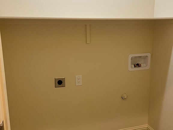 5th image of 1823 N Center St #1823