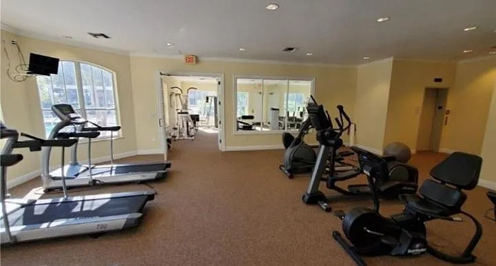 5060 Fairways Cir — Photo 2