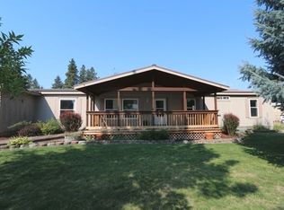 472 4th St, Priest River, ID 83856