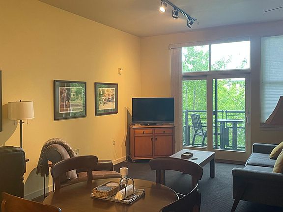 3rd image of 1425 NE 61st Ave APT 201