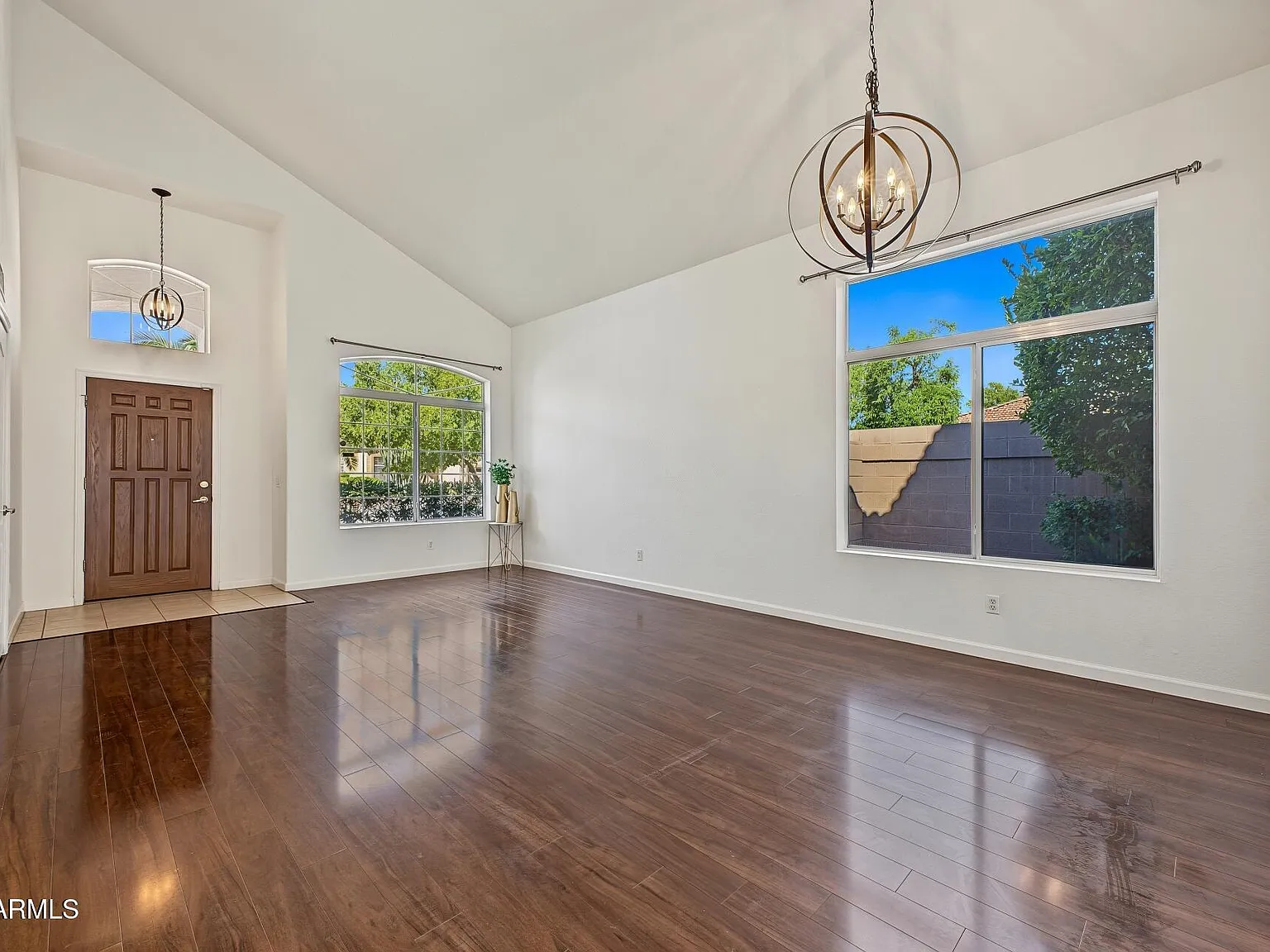 4 bed, 3.0 bath, 2247 sqft, $2,875 — Photo 3