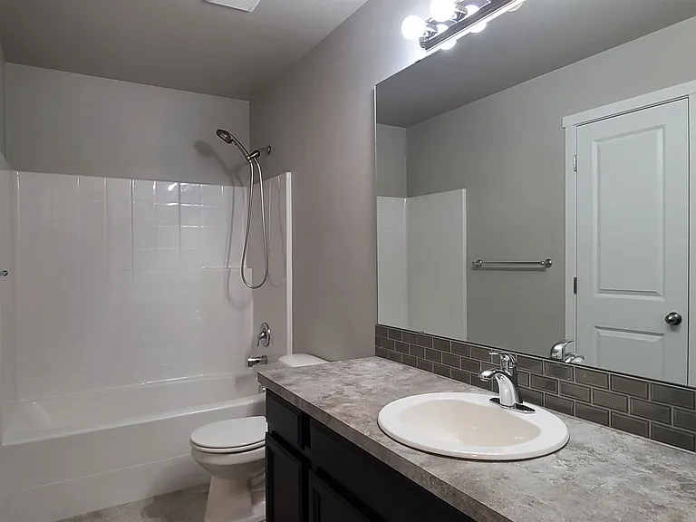 8709 56th St NE — Photo 24