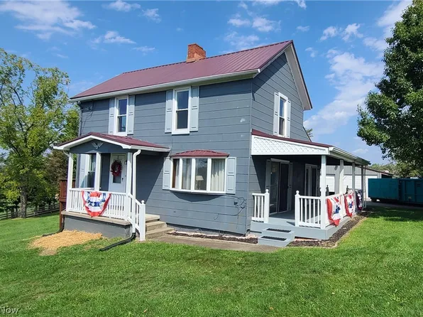 32 Market St, Mount Pleasant, OH 43917