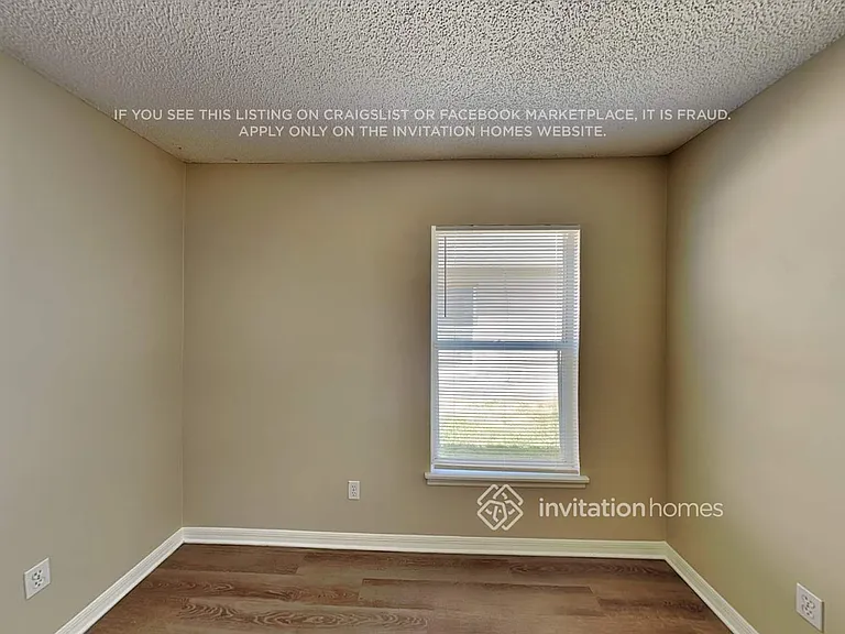 2836 Maderia Cir — Photo 12