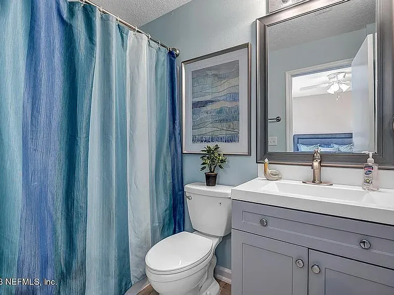 223 Brookfall Dr — Photo 13