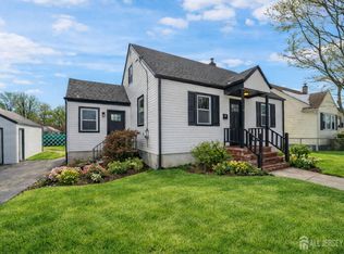 35 Murray Ave, Piscataway, NJ 08854