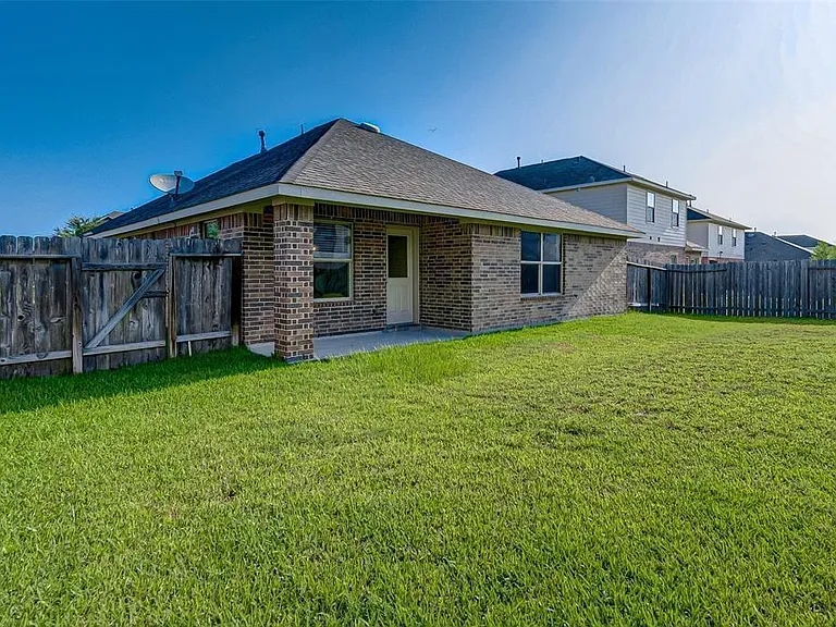 8731 Sunny Gallop Dr — Photo 27
