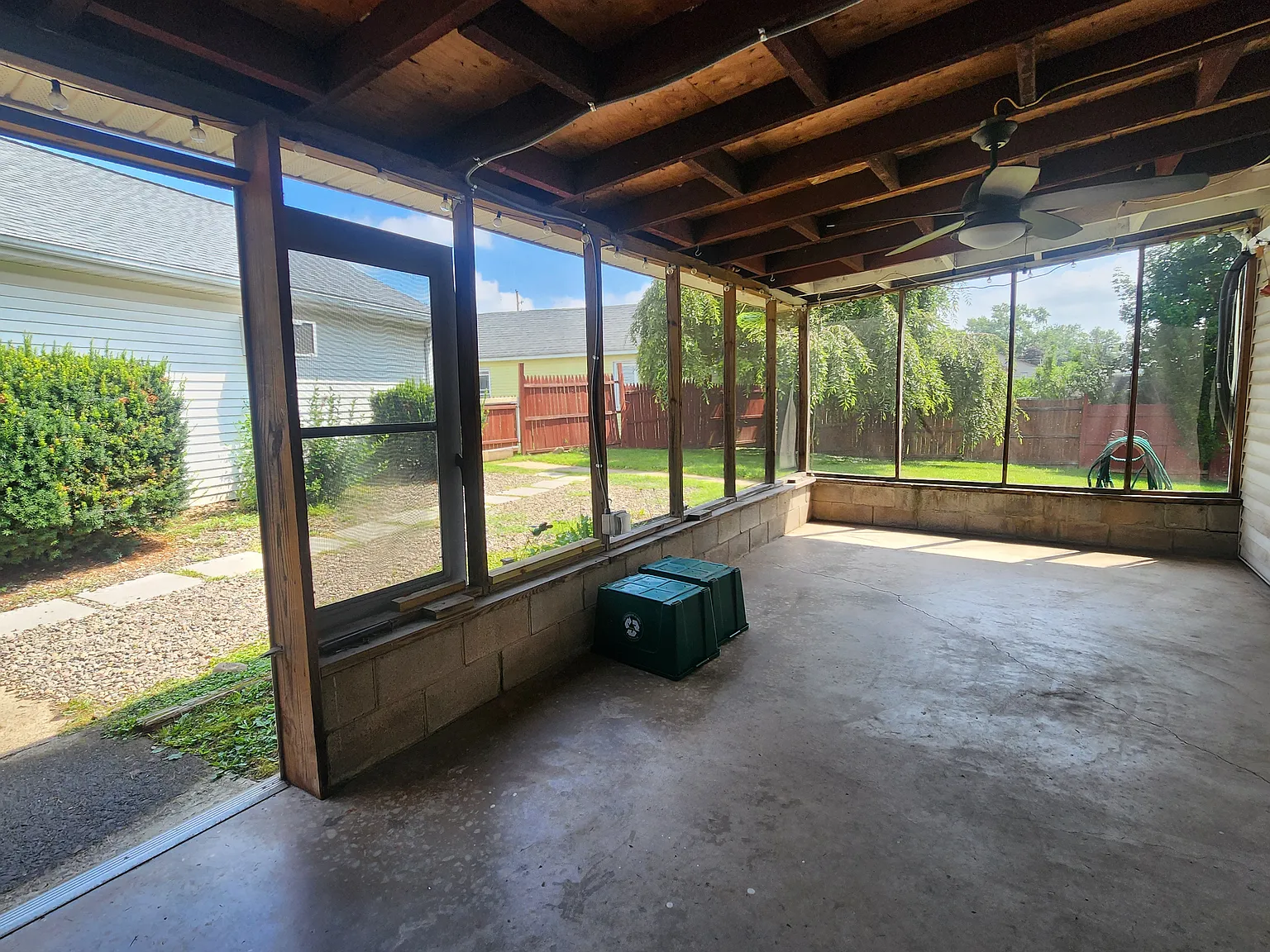 2 bed, 1.5 bath, 1040 sqft, $1,450 — Photo 3