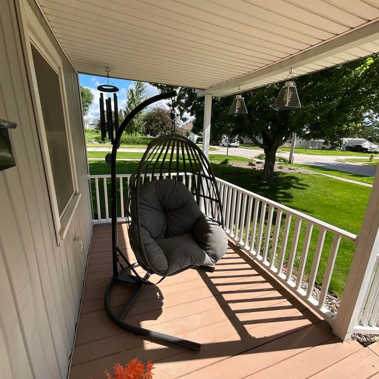 117 State St, West Union, IA - More