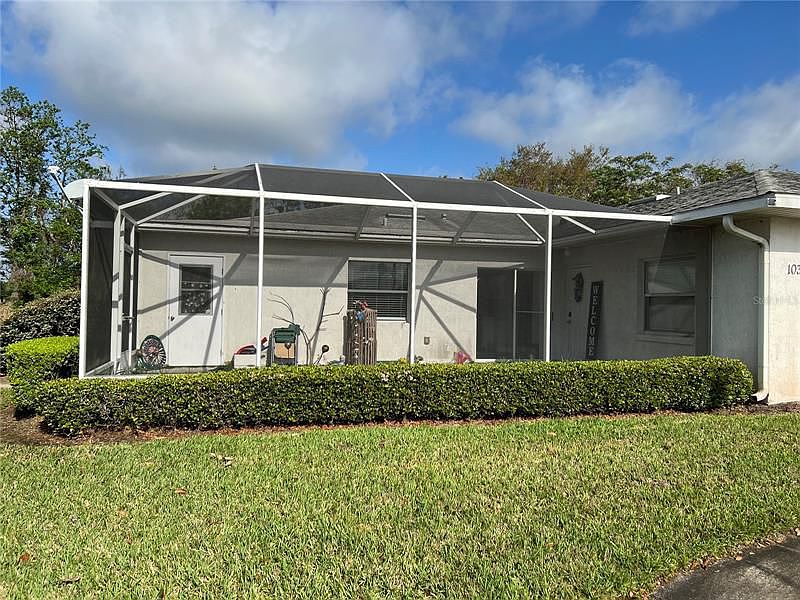1st image of 1035 Willow Dr