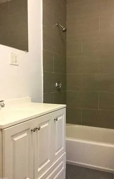 4 bed, $3,300 — Photo 2